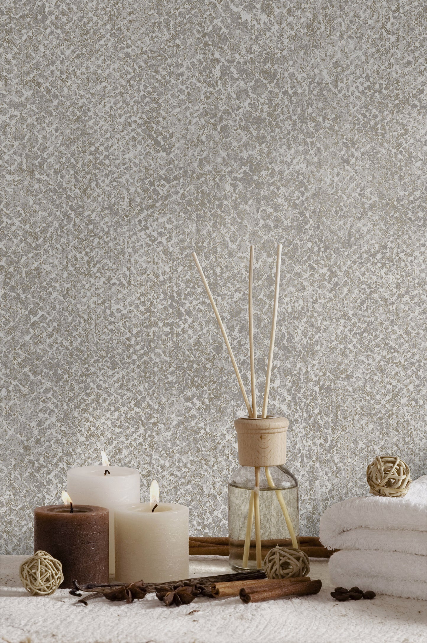 Essence - Boa Grey