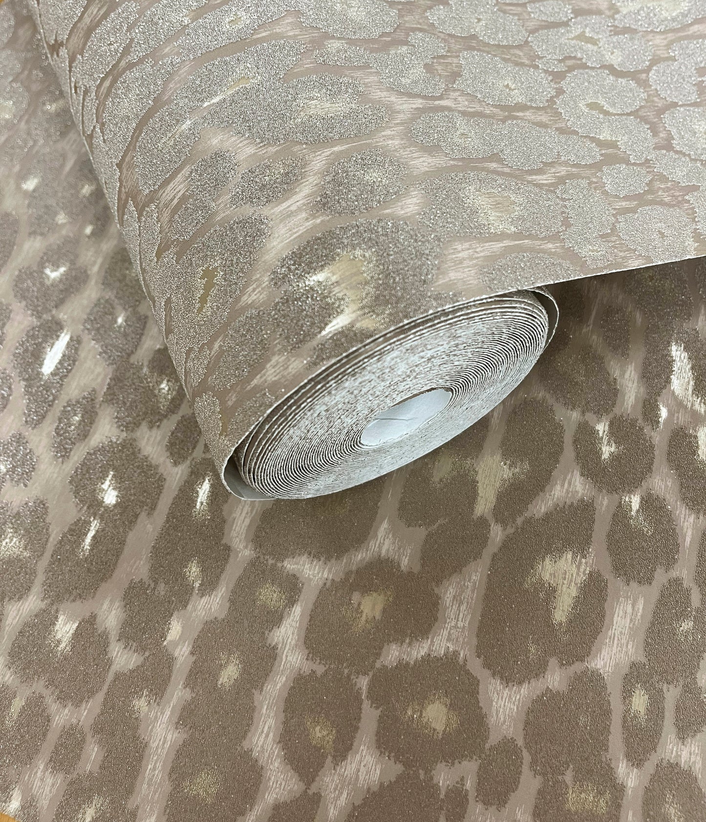 Essence - Makucha Bead Taupe